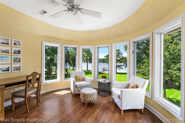 4875 Old Orchard Trail, Orchard Lake, MI 48324