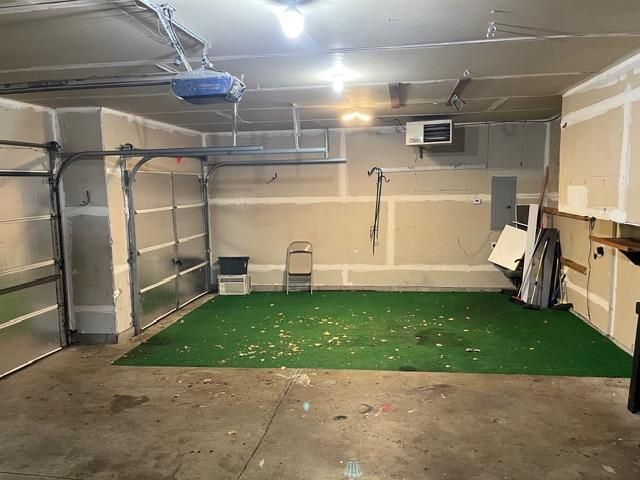 806 103rd Avenue NE, Blaine, MN 55434