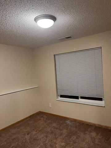 806 103rd Avenue NE, Blaine, MN 55434