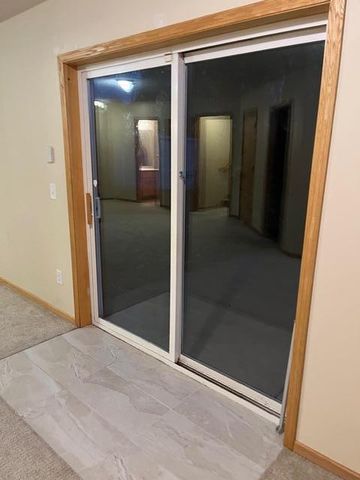 806 103rd Avenue NE, Blaine, MN 55434