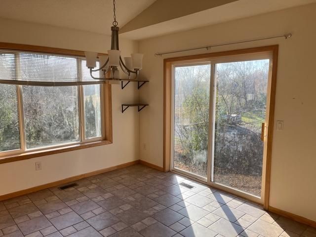 806 103rd Avenue NE, Blaine, MN 55434