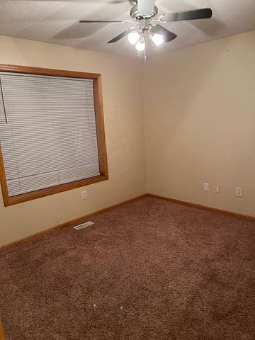 806 103rd Avenue NE, Blaine, MN 55434