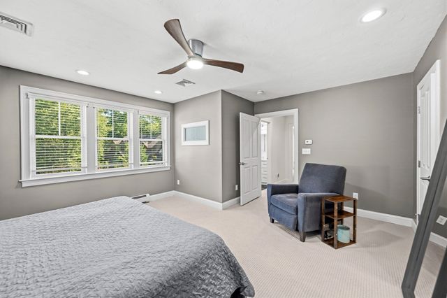 7 Hat Trick Dr, Plymouth, MA 02360