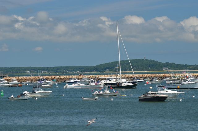 7 Hat Trick Dr, Plymouth, MA 02360