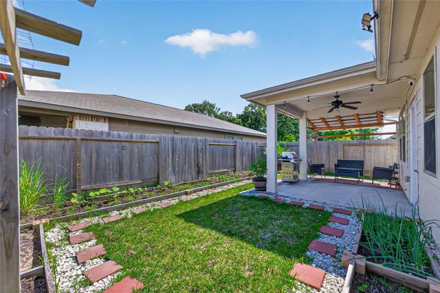 22409 Kinley Street, New Caney, TX 77357