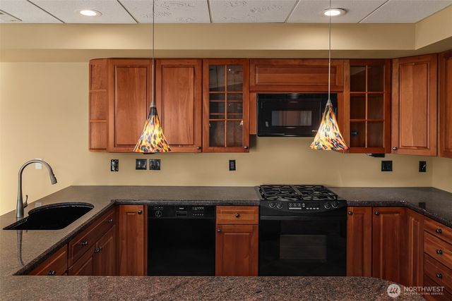 8204 East Side Drive NE, Tacoma, WA 98422
