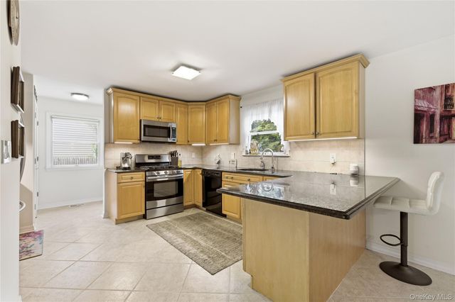 695 Higbie Lane, West Islip, NY 11795
