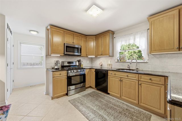 695 Higbie Lane, West Islip, NY 11795