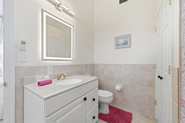 695 Higbie Lane, West Islip, NY 11795