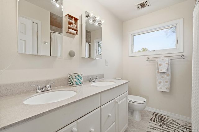 695 Higbie Lane, West Islip, NY 11795