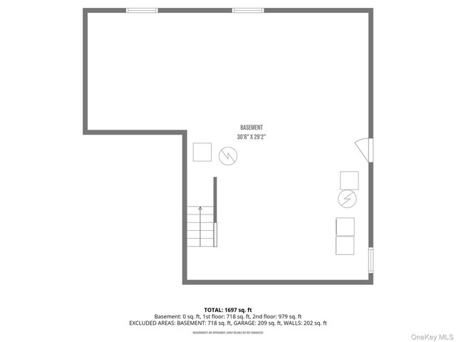 695 Higbie Lane, West Islip, NY 11795