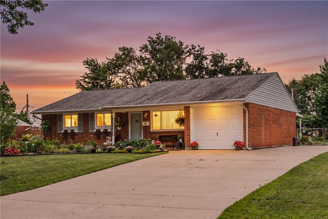7918 Washington Park Drive, Miamisburg, OH 45459