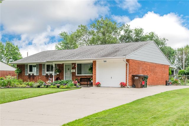 7918 Washington Park Drive, Miamisburg, OH 45459