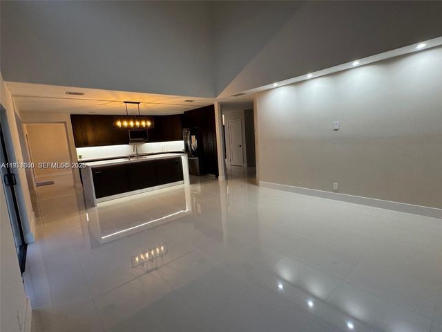 20160 NW 9th Dr, Pembroke Pines, FL 33029