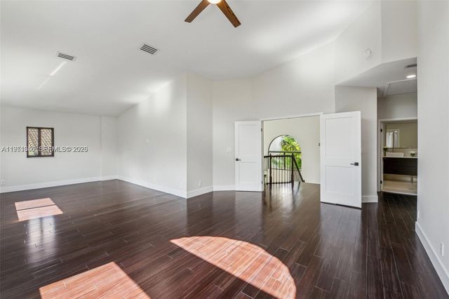 20160 NW 9th Dr, Pembroke Pines, FL 33029