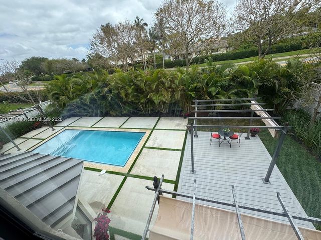 20160 NW 9th Dr, Pembroke Pines, FL 33029