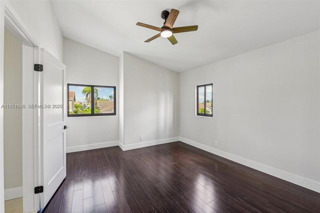 20160 NW 9th Dr, Pembroke Pines, FL 33029