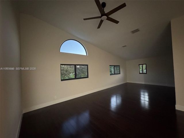 20160 NW 9th Dr, Pembroke Pines, FL 33029