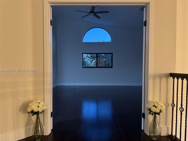 20160 NW 9th Dr, Pembroke Pines, FL 33029