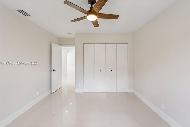 20160 NW 9th Dr, Pembroke Pines, FL 33029