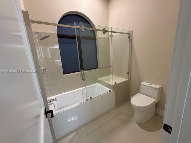 20160 NW 9th Dr, Pembroke Pines, FL 33029