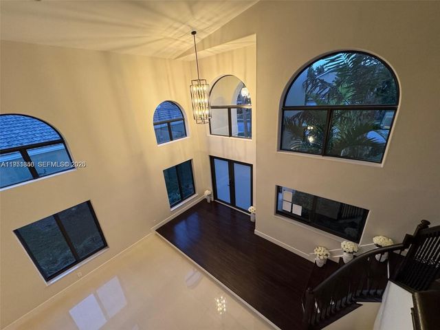 20160 NW 9th Dr, Pembroke Pines, FL 33029