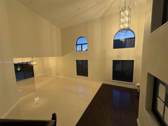 20160 NW 9th Dr, Pembroke Pines, FL 33029