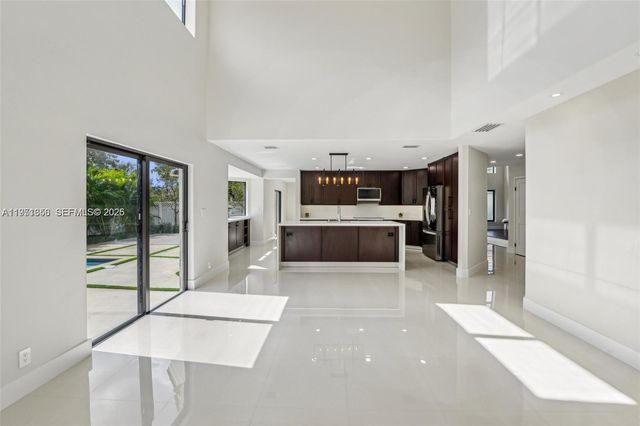 20160 NW 9th Dr, Pembroke Pines, FL 33029