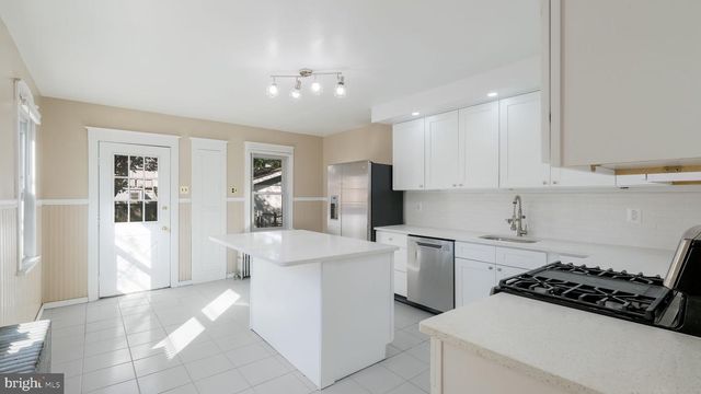 357 WASHINGTON ST, Bristol, PA 19007