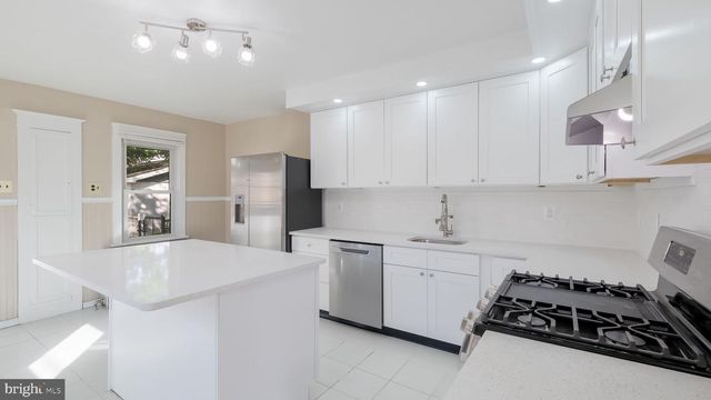 357 WASHINGTON ST, Bristol, PA 19007