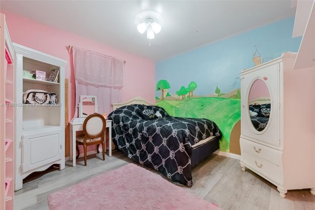 6350 NW 39th Ter, Virginia Gardens, FL 33166