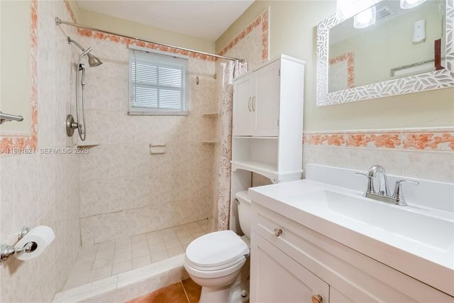 6350 NW 39th Ter, Virginia Gardens, FL 33166