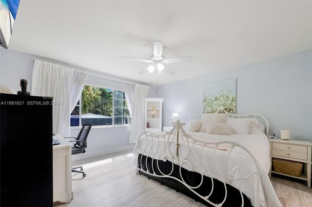 6350 NW 39th Ter, Virginia Gardens, FL 33166