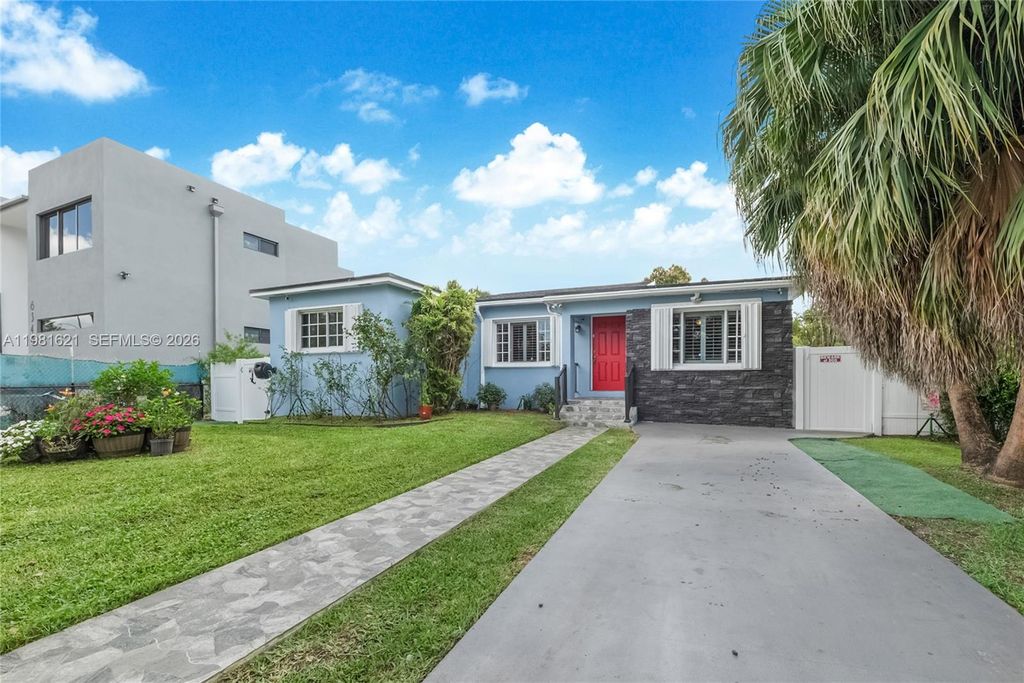 6350 NW 39th Ter, Virginia Gardens, FL 33166