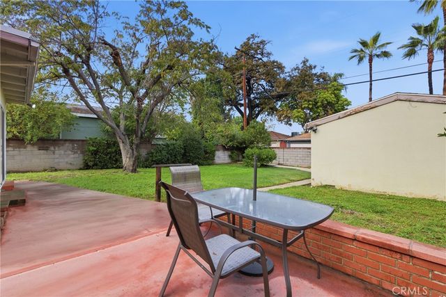 16753 Magnolia, Encino, CA 91436