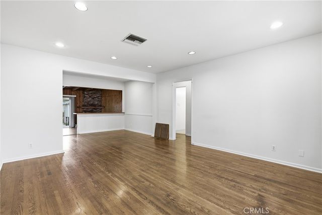 16753 Magnolia, Encino, CA 91436