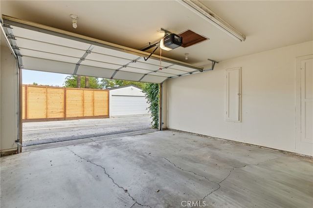 16753 Magnolia, Encino, CA 91436