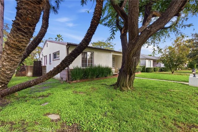 16753 Magnolia, Encino, CA 91436