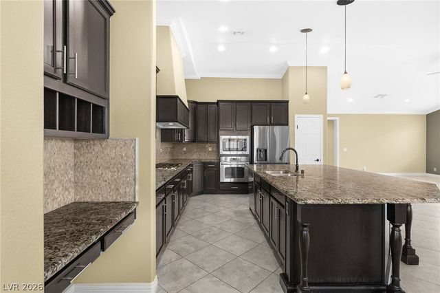 956 Rue Grand Paradis Lane, Henderson, NV 89011