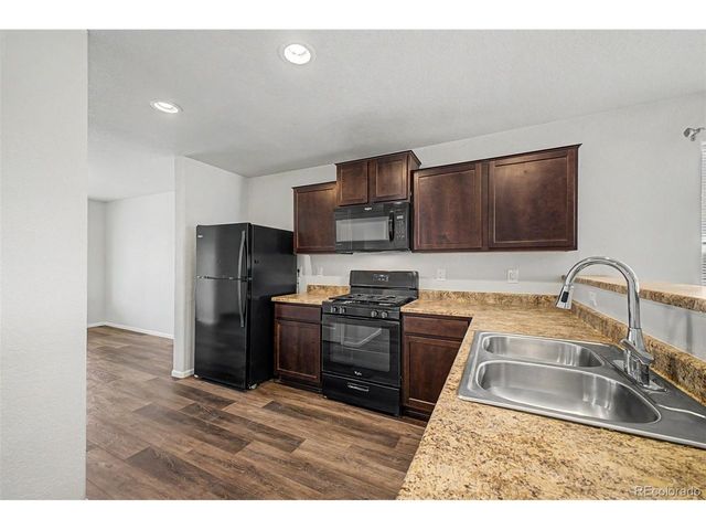 47386 Lily Ave, Bennett, CO 80102