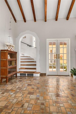 438 VILLAGRANDE AVENUE S, St Petersburg, FL 33707