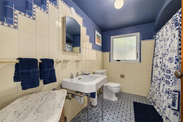 438 VILLAGRANDE AVENUE S, St Petersburg, FL 33707