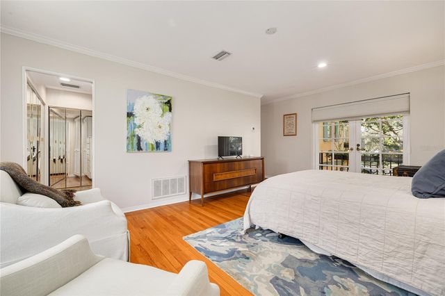 438 VILLAGRANDE AVENUE S, St Petersburg, FL 33707