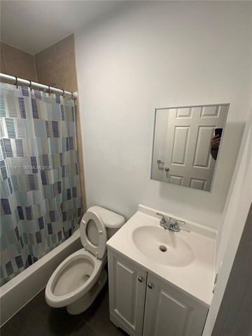 1361 NW 59th St, Miami, FL 33142