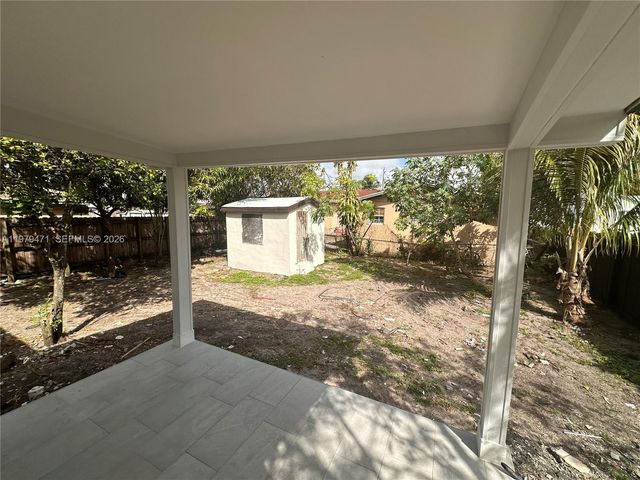 1361 NW 59th St, Miami, FL 33142