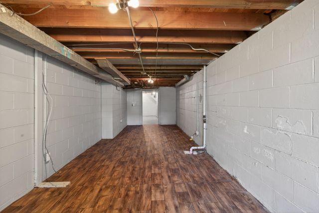2401 14th Avenue E, North Saint Paul, MN 55109