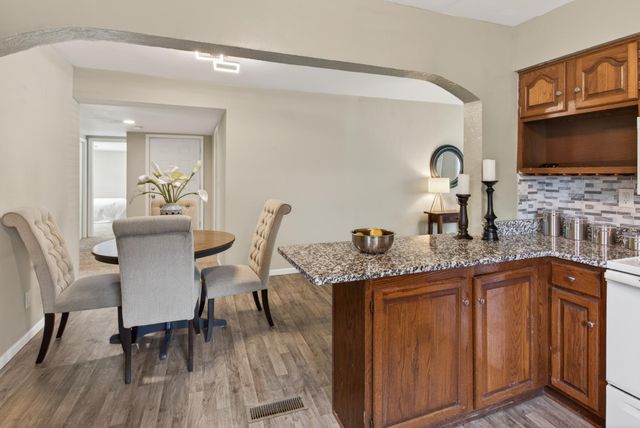 2401 14th Avenue E, North Saint Paul, MN 55109