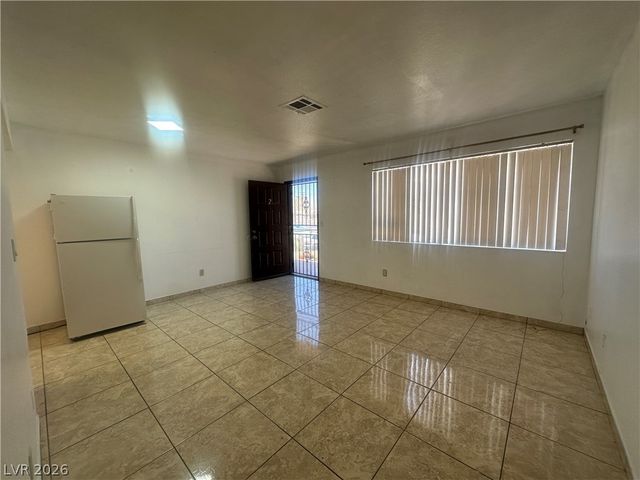 4707 Cessna Avenue 2, Las Vegas, NV 89115