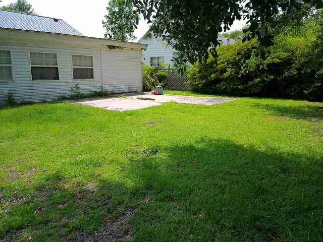 4389 McQueen St., Loris, SC 29569