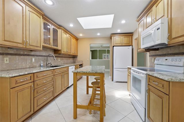 32 RAMBLEWOOD TRAIL, Deland, FL 32724